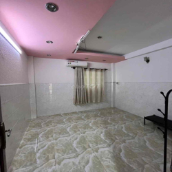 CHO THUÊ NHÀ NGUYÊN CĂN MẶT TIỀN QUẬN 10 - 1 TRÊT + 4 LẦU