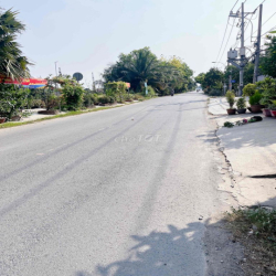 Cho thuê lô đất MT đường Vườn Thơm, DT 9mx30m, giá 6 triệu/t