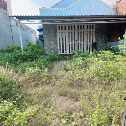 Cho thuê lô đất MT đường Vườn Thơm, DT 9mx30m, giá 6 triệu/t