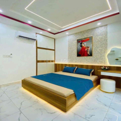 Cho Thuê Nhà Full Nội Thất P13
