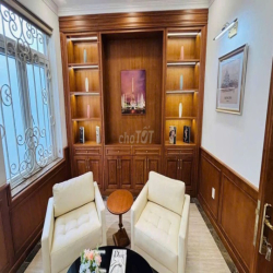 ✨CHO THUÊ BIỆT THỰ GÓC 2 MẶT TIỀN NGUYỄN Ư DĨ, QUẬN 2 DT 800M2