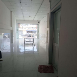 Cho thuê mặt bằng riêng biệt Nơ Trang Long, P.13, 4x11m, 20tr, TL