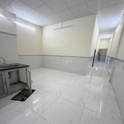 Cho thuê nhà trệt nguyên căn 4,5x20m sẵn 2máy lạnh hẻm gần ĐH Y Dược