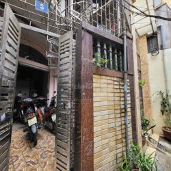 CHO THUÊ PHÒNG KHÉP KÍN