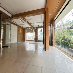 Cho thuê mặt bằng kinh doanh lầu 1 - bắc hải