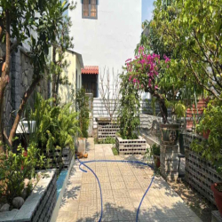 cho thuê. thích hợp quán ăn, cafe