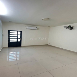 Nhà 4pn q5 gần chợ hòa bình bv chấn thương trần hưng đạo chùa vạn phật