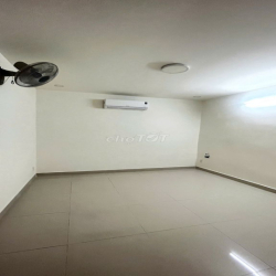 Nhà 4pn q5 gần chợ hòa bình bv chấn thương trần hưng đạo chùa vạn phật