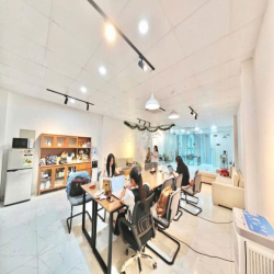 Cho thuê sàn văn phòng Nguyễn Xiển 150m2 16tr điện nước giá nhà nước