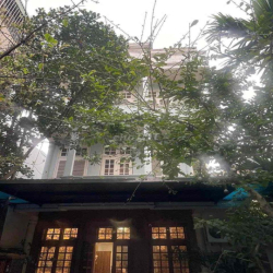 CHO THUÊ NGUYÊN CĂN - SÂN VƯỜN - NGÔ GIA TỰ 230M - 12 TRiệu