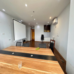 Văn phòng tại 227 Phạm Văn Đồng. 60m2 giá thuê 7 triệu/tháng