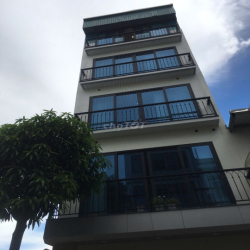 Cho thuê nhà mới tinh Liền Kề Linh Đàm:90m2, 5 tầng, 25tr, thang máy
