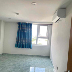 giá thật 8.5tr/tháng 2PN cc starlight quận 6, có máy lạnh.