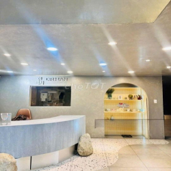 Cho thuê tòa nhà làm thẩm mỹ đường 3/2, P12, Quận 10