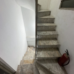 Cho thuê nhà nguyên căn 30m2 5 tầng