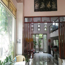 Cho Thuê Biệt Thự Mặt Tiền Hẻm KD Đs 20(7x20m) 3Lầu 4PN