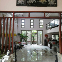 Cho Thuê Biệt Thự Mặt Tiền Hẻm KD Đs 20(7x20m) 3Lầu 4PN