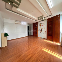 Văn phòng 50m2, tại Nguyễn Trãi - Thanh Xuân giá chỉ 6 triệu/th