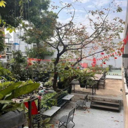 CHO THUÊ BIỆT THỰ SÂN VƯỜN 158 XVNT, QBT, DT 22x18M, TRỆT 1 LẦU, 80TR