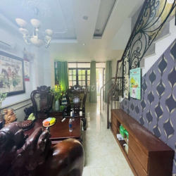 🔥 Nhà Thuê MT Đường Lớn - Đối Diện CV. Khu D/Án Nguyễn Duy Trinh