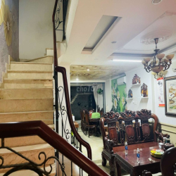 🔥 Nhà Thuê MT Đường Lớn - Đối Diện CV. Khu D/Án Nguyễn Duy Trinh