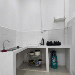 Cho thuê nhà hẻm 8 Phạm Hùng
