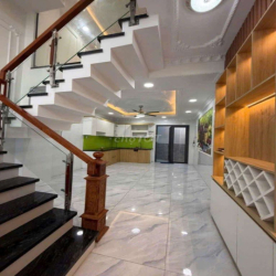 Nhà 1 trệt 1 lửng 3 lầu đường Bình Thành BHH B bình tân