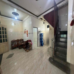 NHÀ MẶT TIỀN KHU CHỢ TẤP NẬP - DT : 6,5 X 14M - TRỆT LẦU