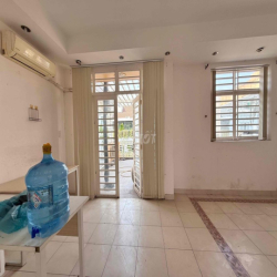 VĂN PHÒNG 150M2 KHU NHÀ PHỐ HƯNG GIA, PHÚ MỸ HƯNG