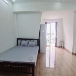 CĂN HỘ CAO CẤP 50M2,  6.5TR, BAN CÔNG, THANG MÁY, NGAY NGÃ 6 GÒ VẤP