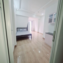 CĂN HỘ CAO CẤP 50M2,  6.5TR, BAN CÔNG, THANG MÁY, NGAY NGÃ 6 GÒ VẤP