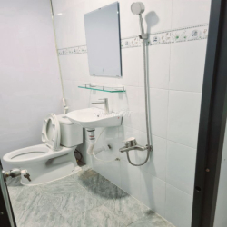CĂN HỘ CAO CẤP 50M2,  6.5TR, BAN CÔNG, THANG MÁY, NGAY NGÃ 6 GÒ VẤP