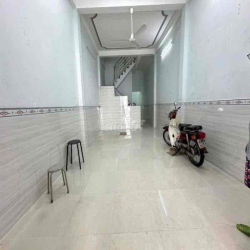 Nhà 1/ Lê Văn Quới 4mx18m 3 lầu 3pn 3wc hẻm 6m thông