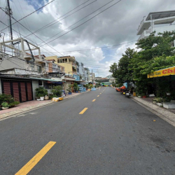 4 X 18M MẶT TIỀN ĐƯỜNG CƯ XÁ PHÚ LÂM D 
