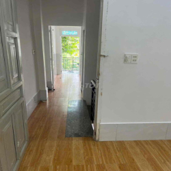 cho thuê nha tx 52 q12 gần bến xe buýt số 3  2p ngu gia 5tr5