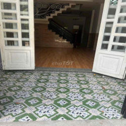 cho thuê nha tx 52 q12 gần bến xe buýt số 3  2p ngu gia 5tr5