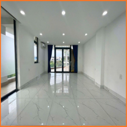 Cho thuê văn phòng 50m2 ban công góc đẹp - Vạn Phúc City