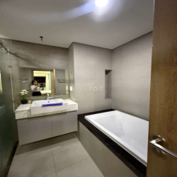 cho thuê căn sky villa diamon alnata 226m2 ô tô đậu trước villa, 4pn