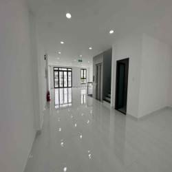 🔥 CHO THUÊ NHÀ NGUYÊN CĂN MẶT TIỀN TRẦN QUANG KHẢI – QUẬN 1 🔥