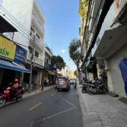 Cho Thuê Nguyên Căn Góc 2MT Nguyễn Hồng Đào dt 4x15-3.5 tấm-30tr/th