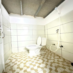 Phòng Trọ Gác Cao ,Cực Thoáng Nằm Tại Đường Nguyễn Xiển Quận 9