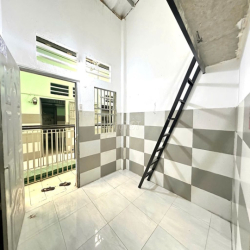 Phòng Trọ Gác Cao ,Cực Thoáng Nằm Tại Đường Nguyễn Xiển Quận 9