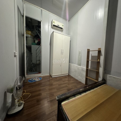 Phòng trọ 15m2 điều hoà Kim Mã