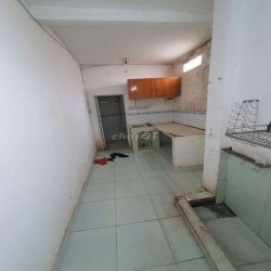 Chín Chủ Cho Thuê Nhà Hẻm 4m Thông 4x10  1lầu 2pn 2wc
