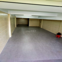 Tòa nhà văn phòng hầm, 5 lầu khu An Phú An Khánh, quận 2