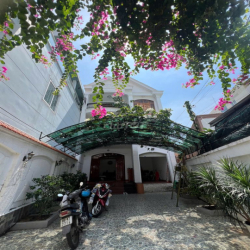 Biệt thự Bà Triệu Vũng Tàu bán gấp. Trệt 2 lầu DT 230m2 giá 19tỷ TL