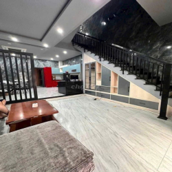 NHÀ 3 TẦNG 6PN MT PHAN THÚC DUYỆN