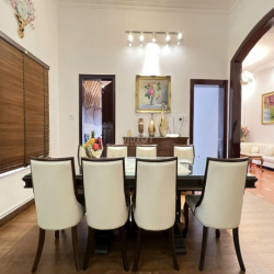 Biệt thự Bà Triệu Vũng Tàu bán gấp. Trệt 2 lầu DT 230m2 giá 19tỷ TL