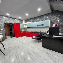 NHÀ 3 TẦNG 6PN MT PHAN THÚC DUYỆN