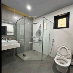 NHÀ 3 TẦNG 6PN MT PHAN THÚC DUYỆN